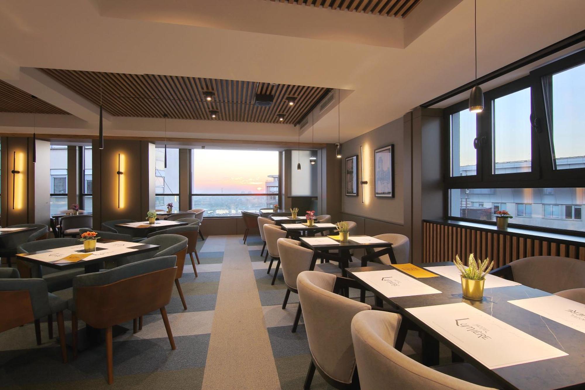 Lumiere Hotel Belgrade Exterior photo